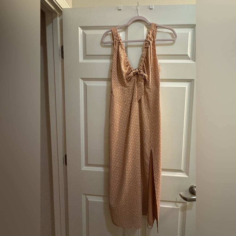 Abercrombie and Fitch cinch front midi dress